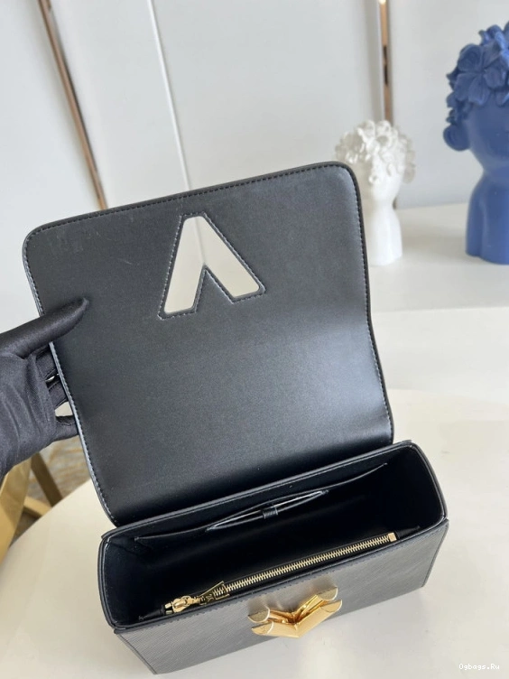 MM VUITTON TWIST LOUIS 0424